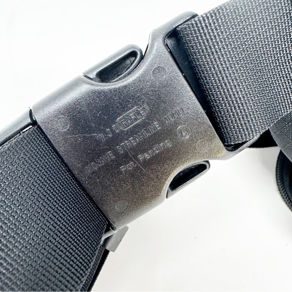 Vintage 1990’s Columbia Fanny Pack Belt Bag - Picture 3 of 8